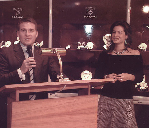 Joyas y Nuria Roca