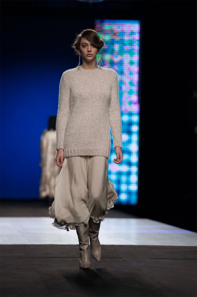 joyas en  desfile_duyos