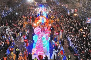 la-cabalgata-de-los-reyes-magos-en-madrid