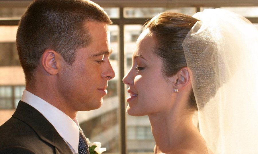 EXCLUSIVE PICTURES
WORLD RIGHTS – Out-take images taken in 2004 on the set of Mr and Mrs Smith. These images, kept by the studio for eight years, show Brad and Angelina lovingly gazing at each other moments after their film characters took their wedding vows. Mr & Mrs Smith. 2004  X17online.com
USA ONLY