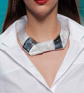 coleccion-ulises-merida-collar-nudo3-navas-joyeros-modelo-web