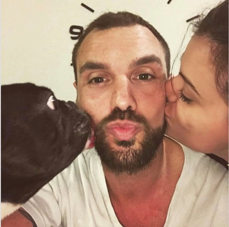 2 premio de joyas por un beso