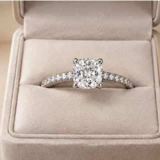 Anillo de diamantes Toulouse estuche