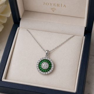 Colgante de granate verde y diamantes Ojo de Perdiz estuche