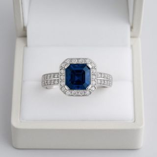 Anillo de tanzanita y diamantes Iguazu estuche