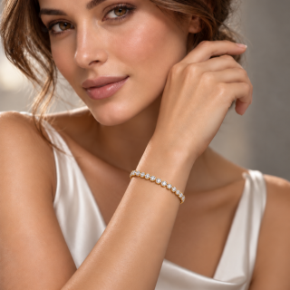 Pulsera de oro amarillo y diamantes Carlota modelo
