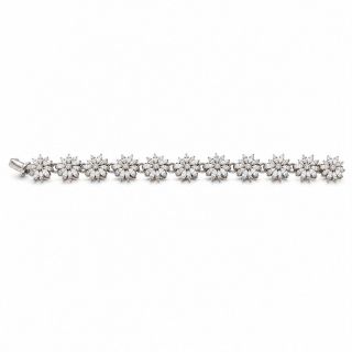 Pulsera de oro blanco y diamantes Manhattan extendida