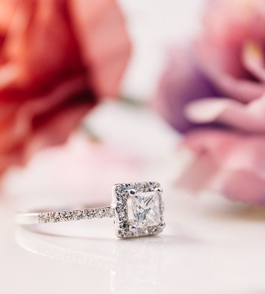 ANILLO DE COMPROMISO