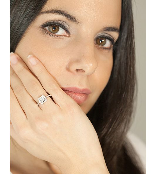 anillo de diamantes modelo