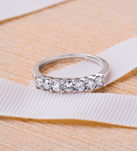 alianza de diamantes creativa