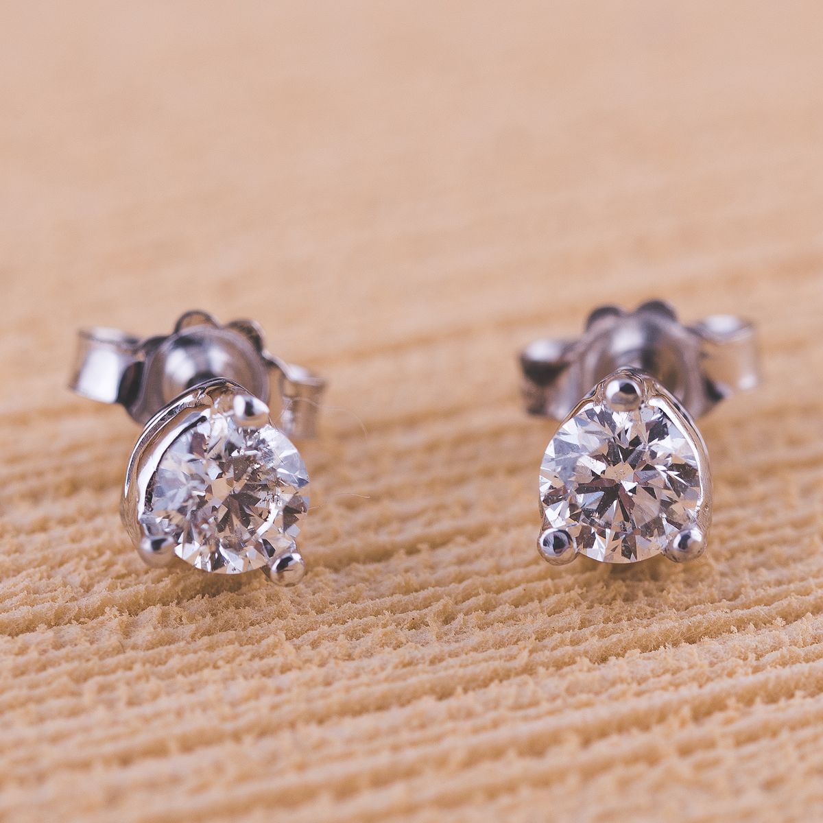 Pendientes de diamante creatividad