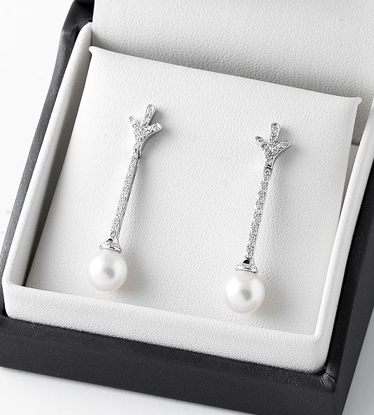 BRINCOS DE PEROLAS E DIAMANTES ROCIO NA CAIXA