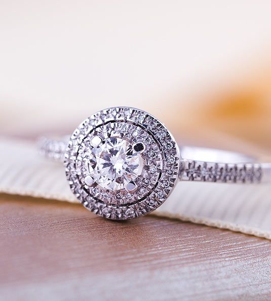 ANILLO DE COMPROMISO