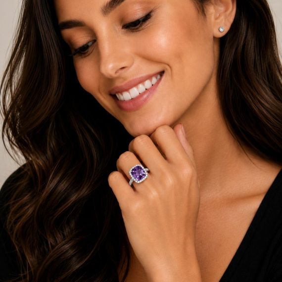 Anillo de amatista y diamantes Brisa modelo