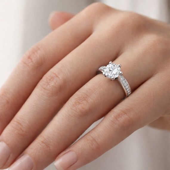 Anillo de diamantes Velázquez modelo