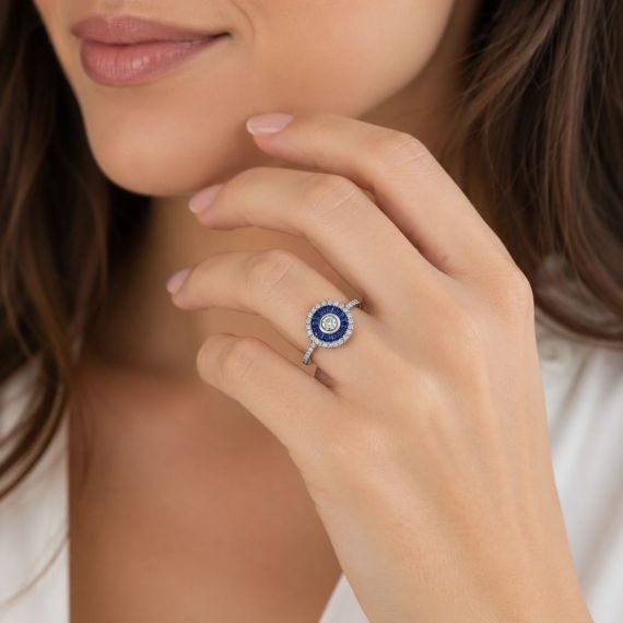 Anillo de zafiro y diamantes OJO de Perdiz  modelo