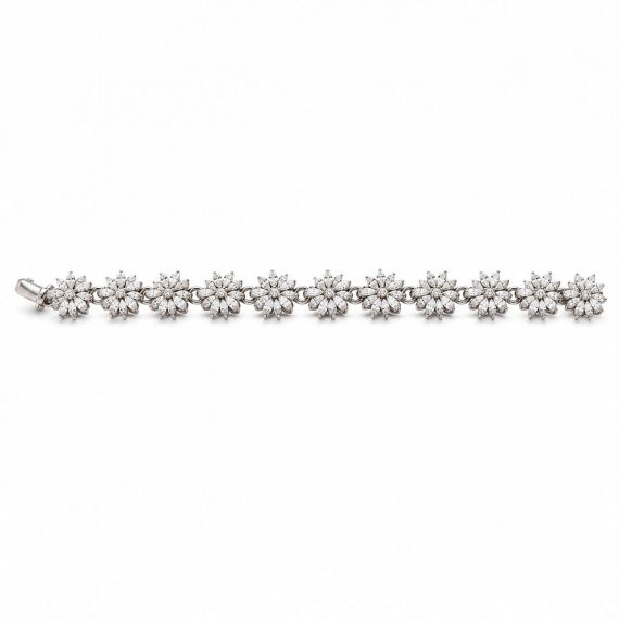 Pulsera de oro blanco y diamantes Manhattan extendida