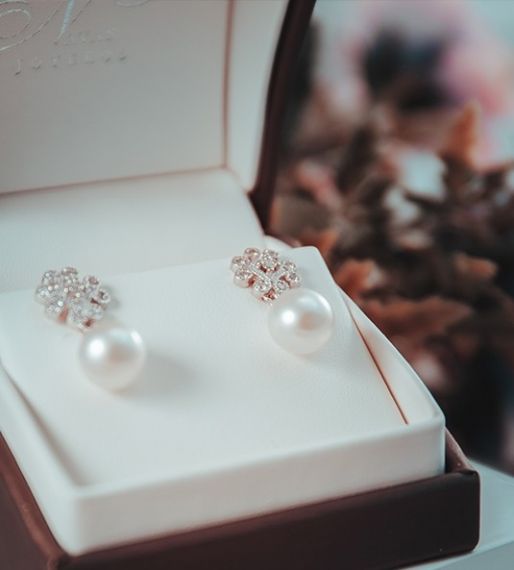 Pendientes de perlas y diamantes Tuvalu estuche